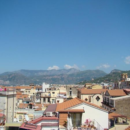 Sorrento Inn Guesthouse Bagian luar foto